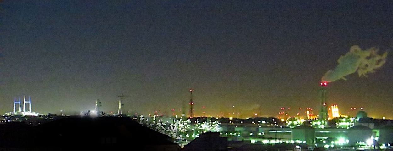 ベイブリッジ、根岸製油所、南横浜火力発電所（撮影者:JA1CQT）